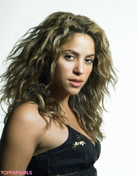 shakira nue|Shakira – Nude and naked pics